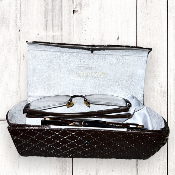 Gucci & Guess Frames & Eyeglass Case - Picture 3 of 10